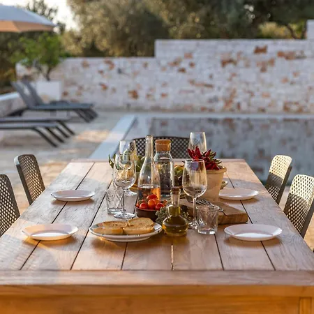 Historic Trullo In Puglia Holiday home *