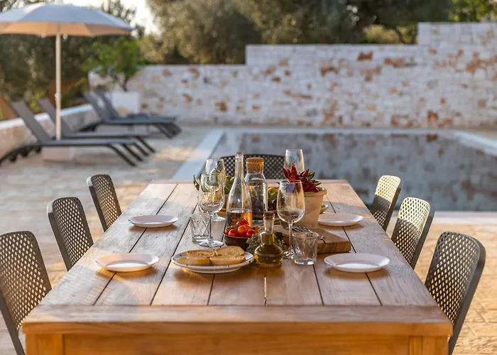 Historic Trullo In Puglia Holiday home *
