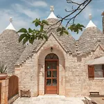 Historic Trullo In Puglia Сasa de vacaciones
