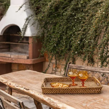 Historic Trullo In Puglia Ferienhaus