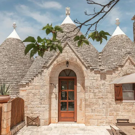 Historic Trullo In Puglia Ferienhaus *